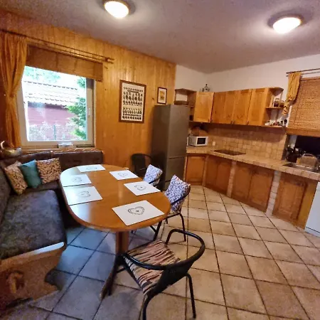 Dom Nad Jeziorem Dadaj Semesterbostad Wilimy