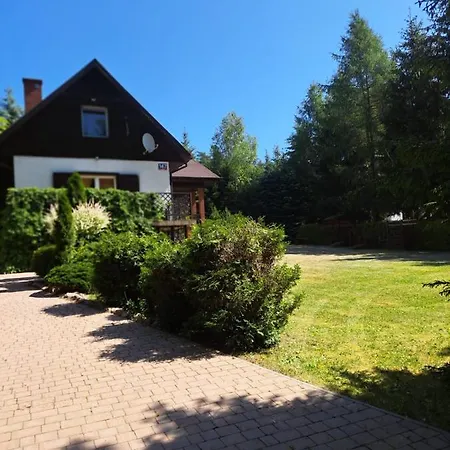 Semesterbostad Dom Nad Jeziorem Dadaj